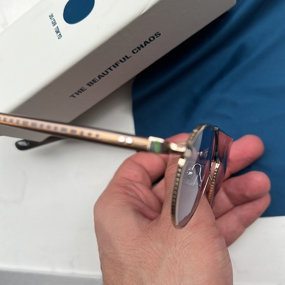 Limited edition Japanese sunglasses 🕶 - Picture 5 of 9